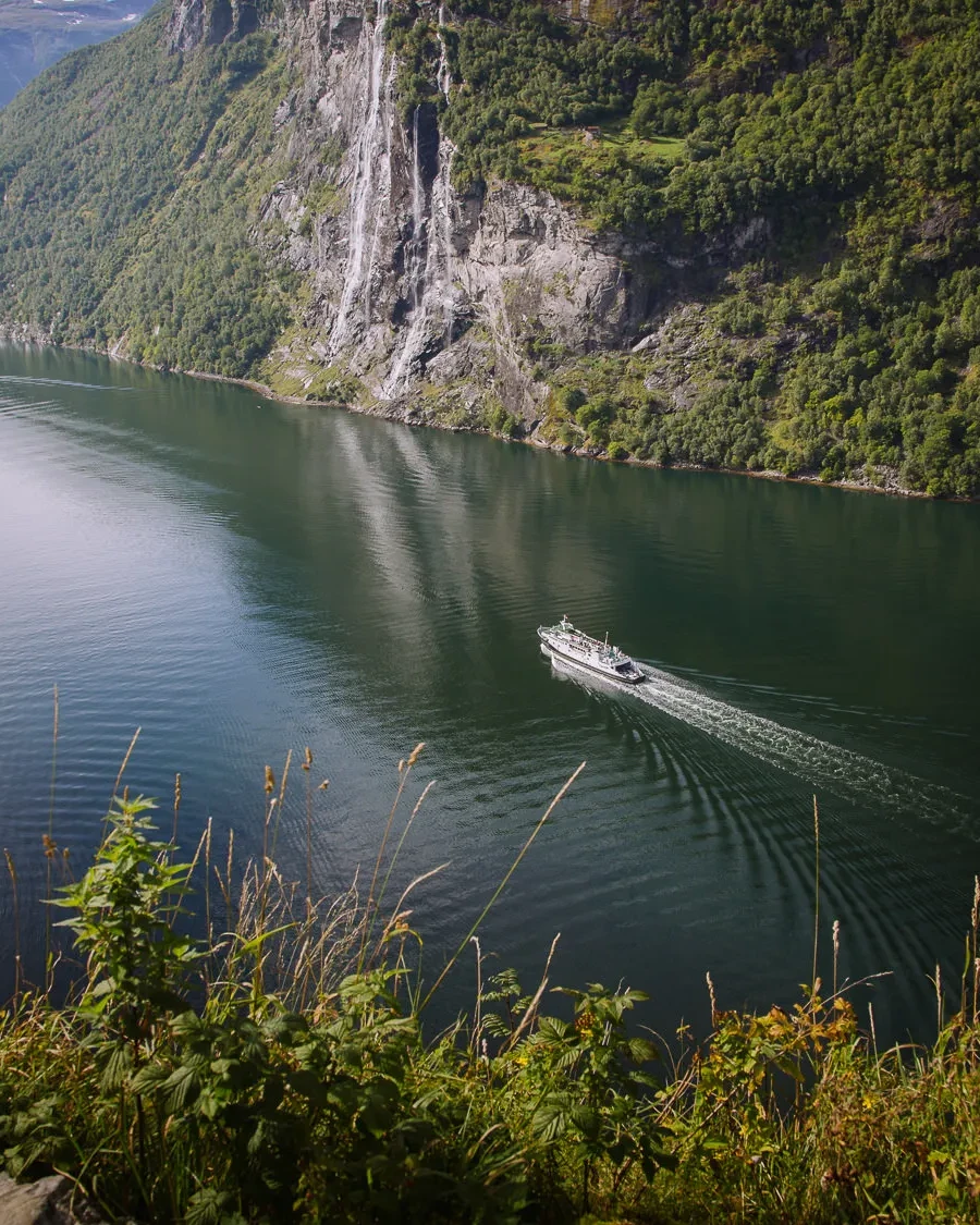 Skagefla hike geiranger norway