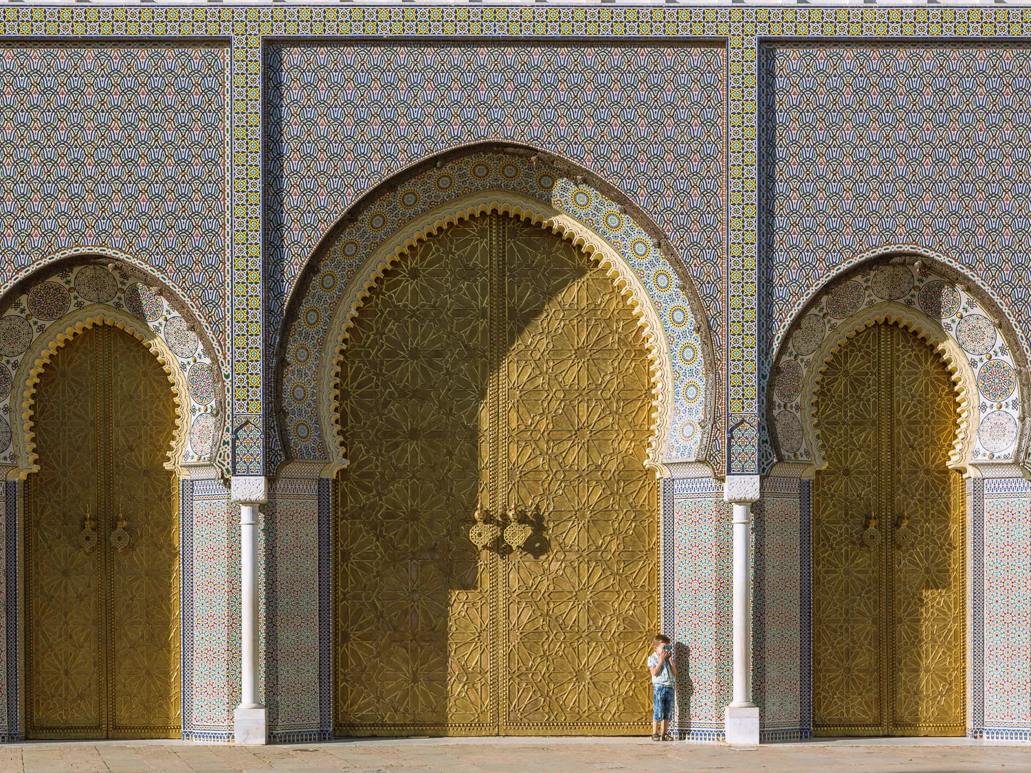 royal palace fez medina walking tour