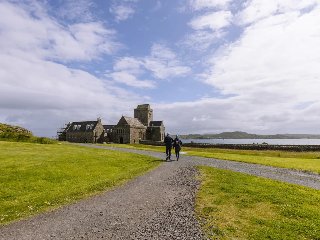 iona abbey scotland highlands