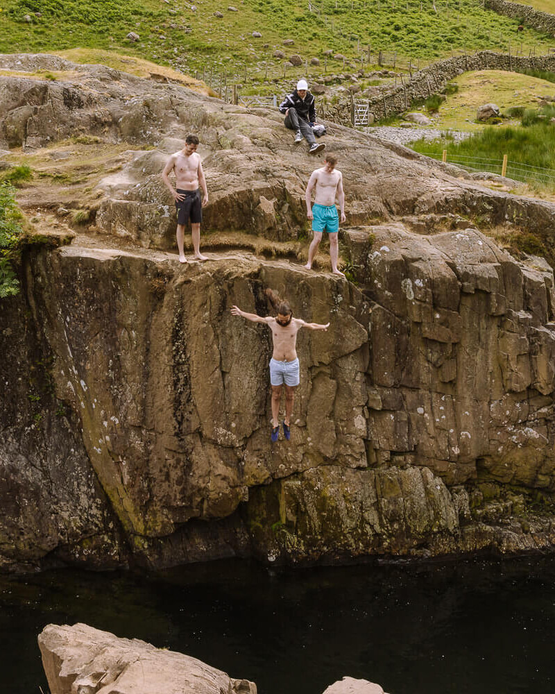 black moss pot lake district walk and swim