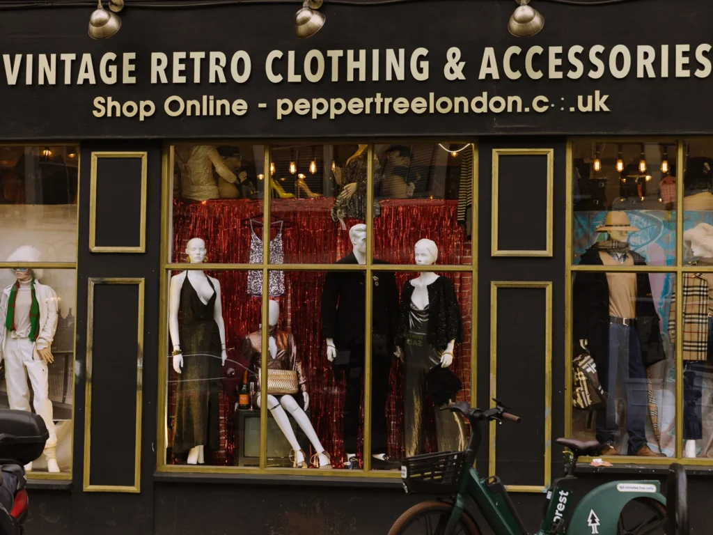 Notting Hill Pepper Tree