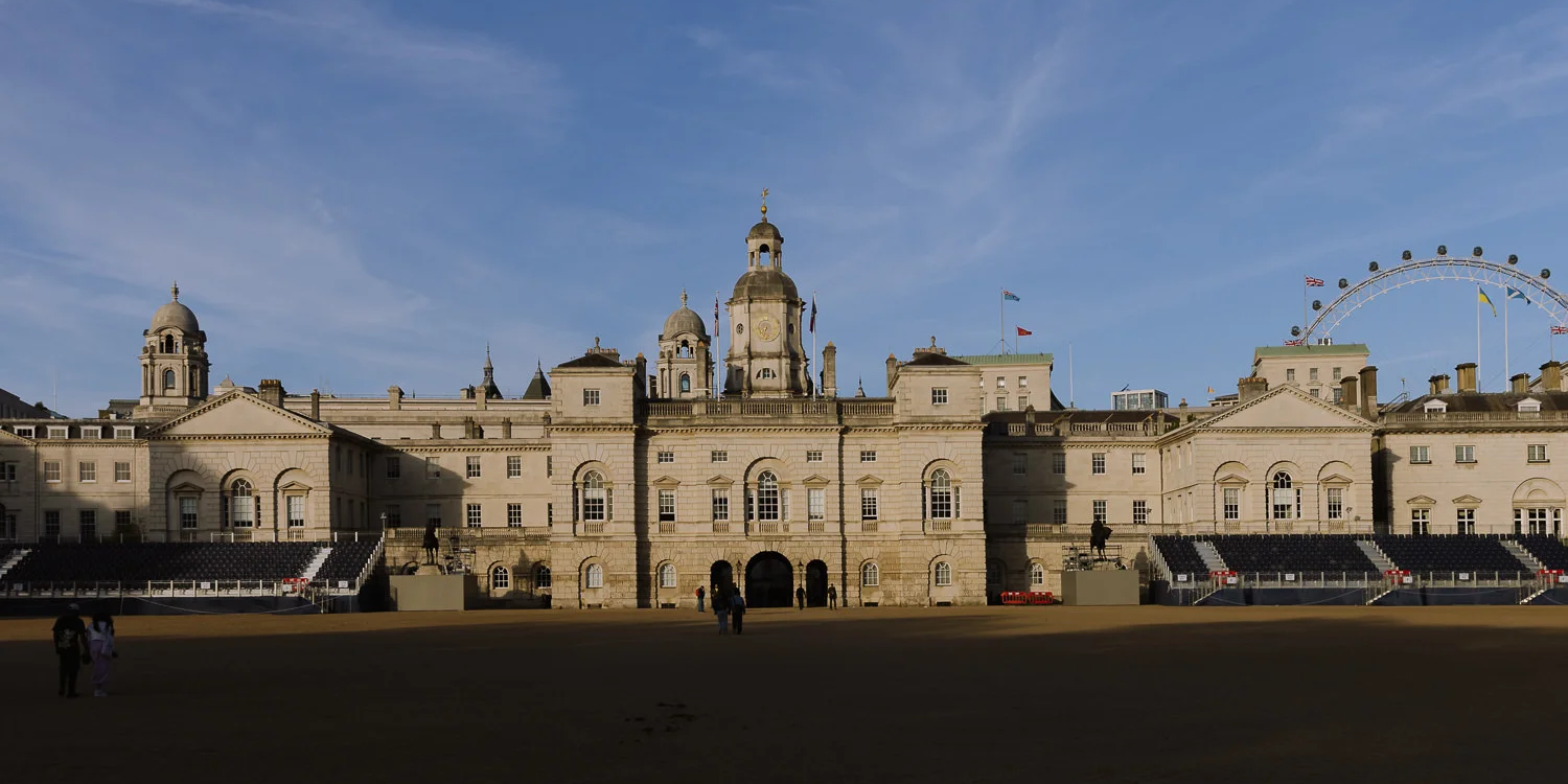 horse guards parade, places to visit on a trip to england