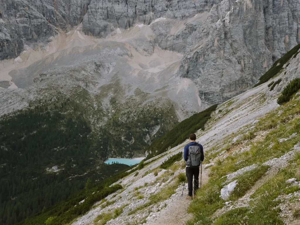 path 216 looking down at lago di sorapis