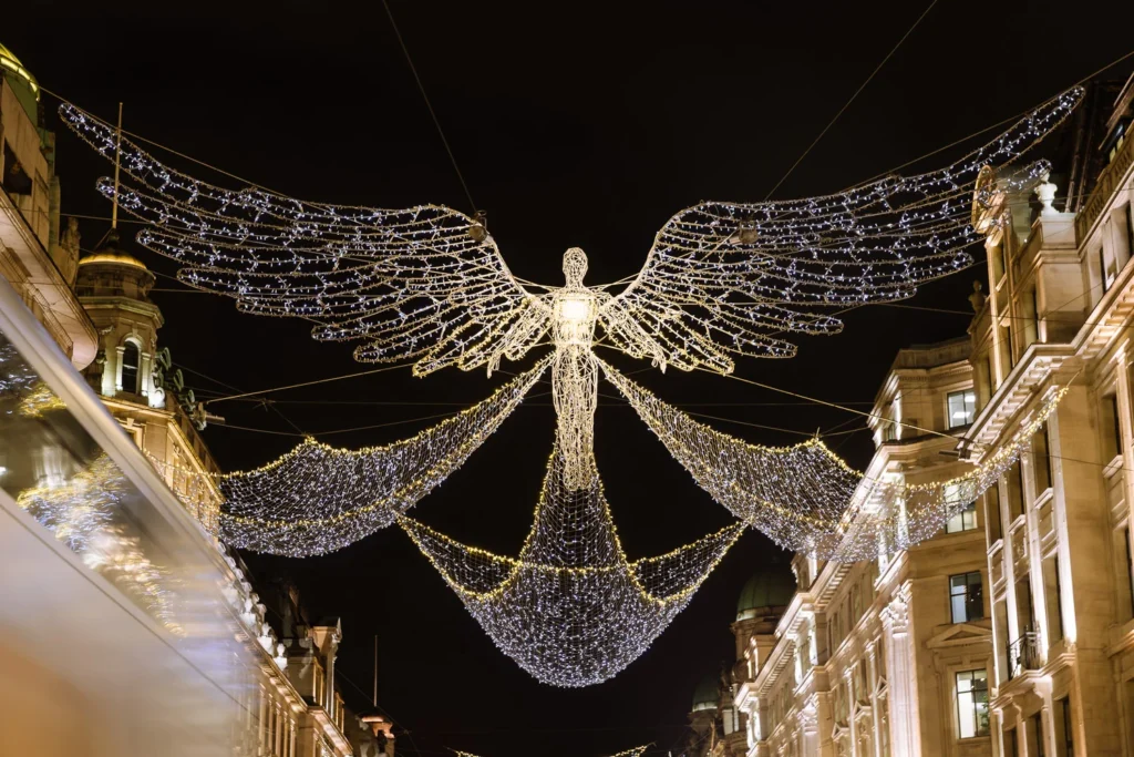 lights on regent street london christmas itinerary 4 days