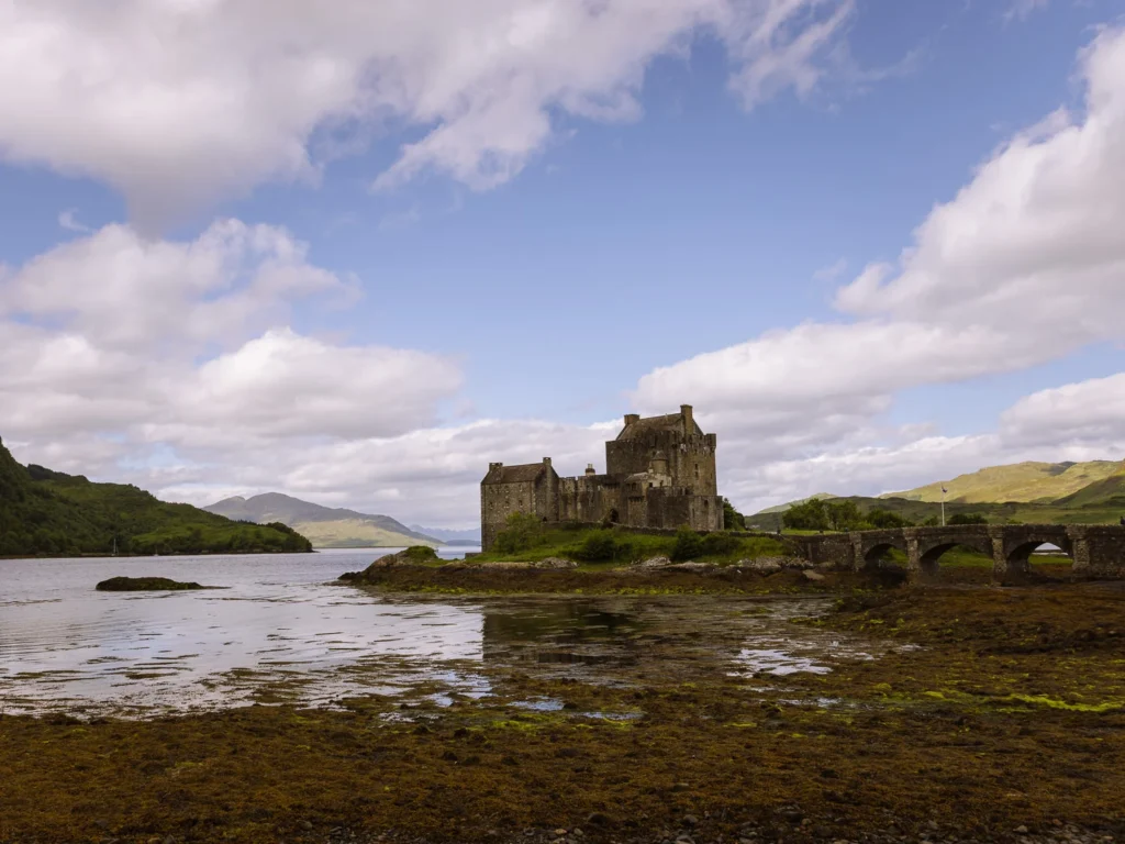 eilean donan castle scottish highlands