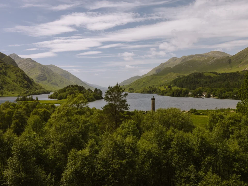 glenfinnan monument scottish highlands