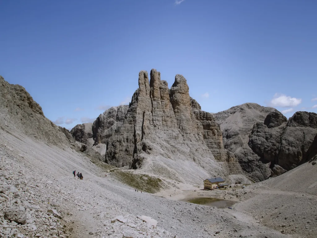 vajolet towers rifugio re alberto