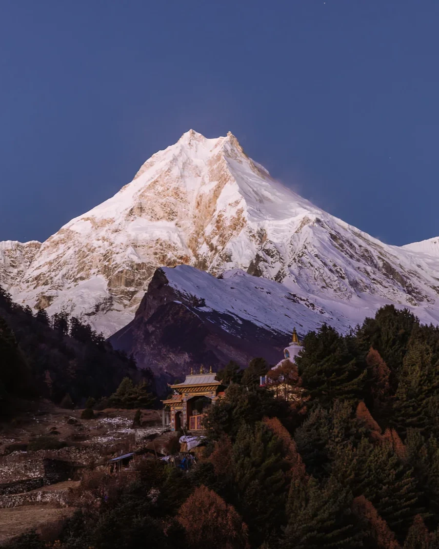manaslu himalayas nepal
