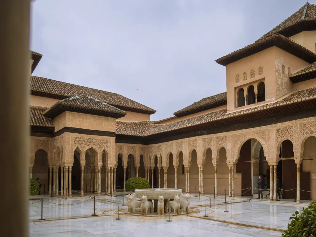lions court nasrid palaces alhambra granada spain