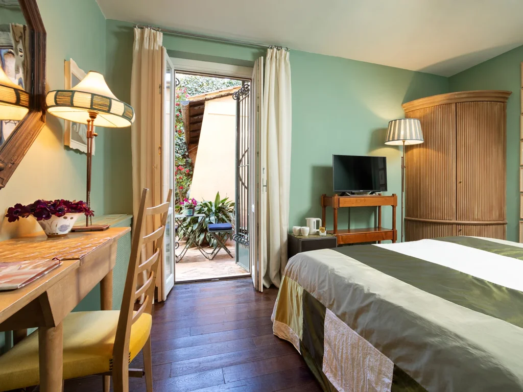 room in the Buonanotte Garibaldi hotel, rome