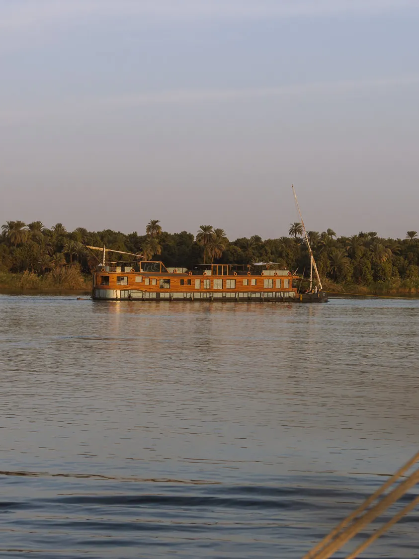 nile cruise luxor to aswan