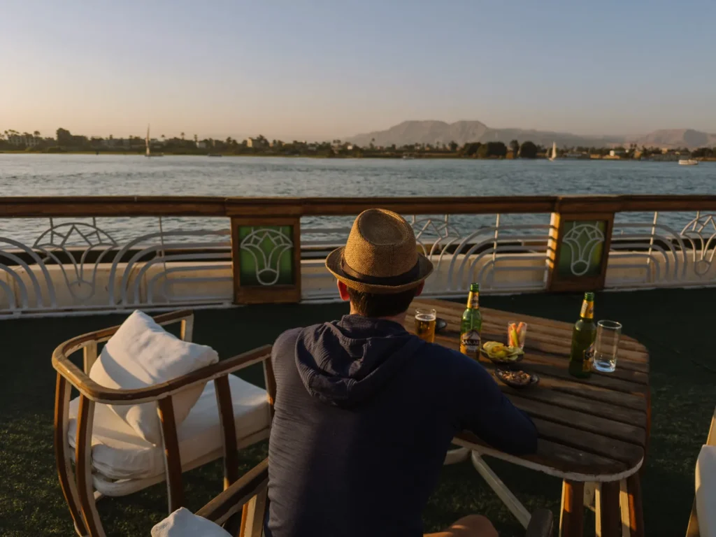 riverside hotel luxor