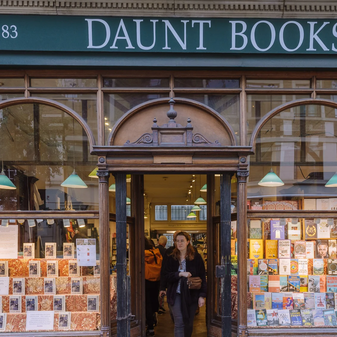 Marylebone Daunt Books uai