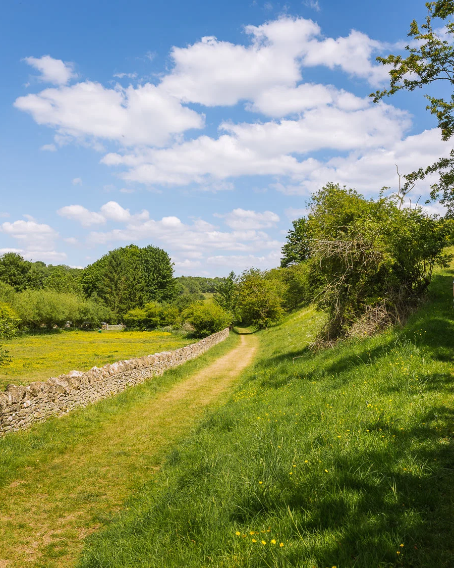 cotswolds way walk england