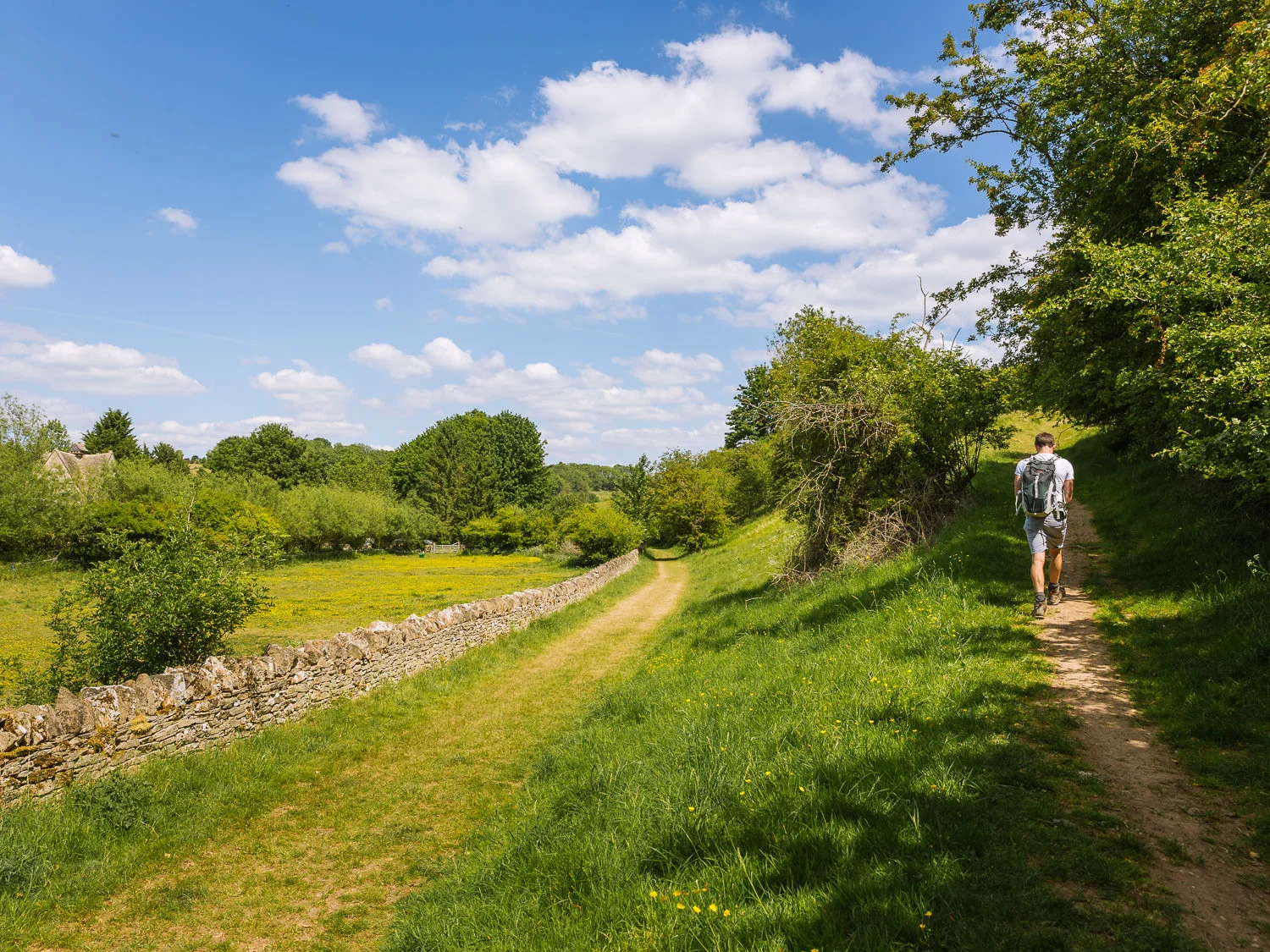 cotswolds way walk england