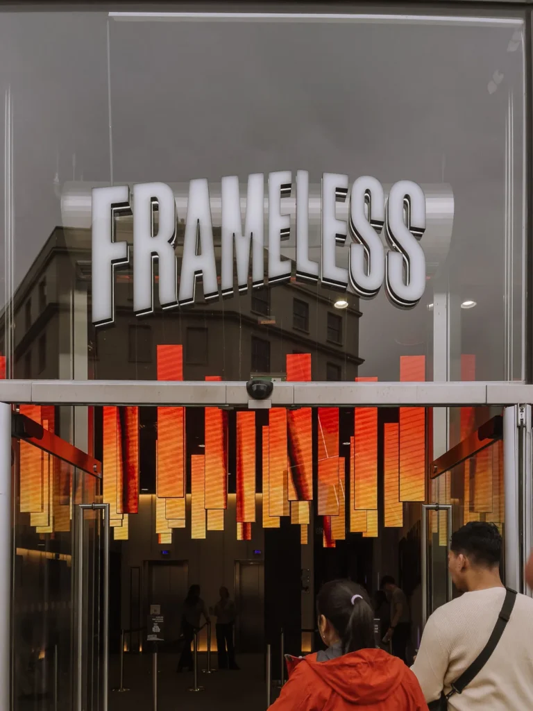frameless london rainy days 1