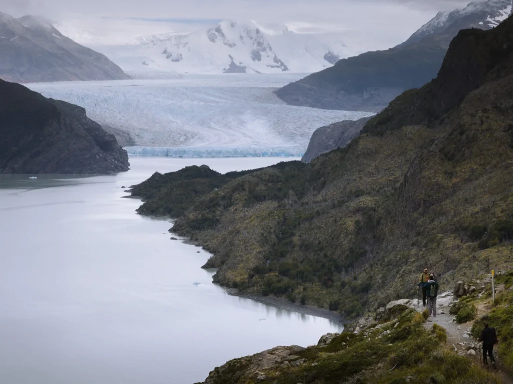 Torres del Paine Mirador Lago Grey 2 1