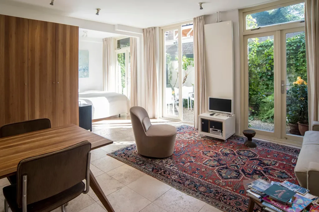 amstel river garden apartment