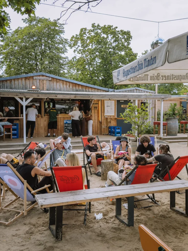 mauerpark flea market berlin 1